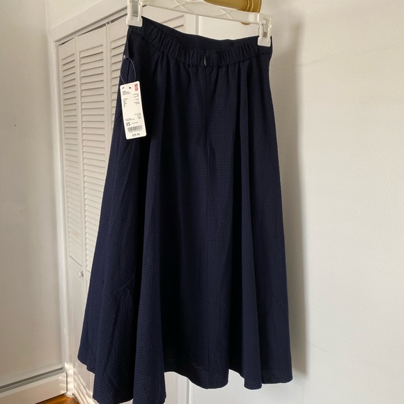 Navy Blue Skirt - Picture 2 of 8